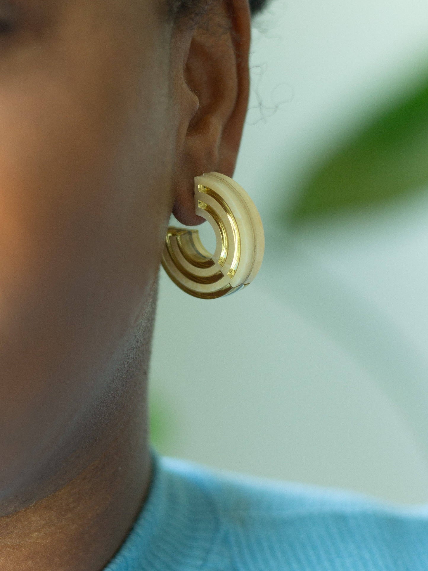 Isla Midi - Beige Acrylic Chunky Hoop Statement Earrings