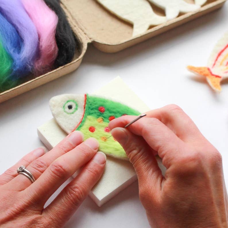 Sheep Creek Studio: Large Fish Felting Kit