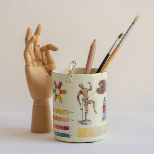 Roomytown: Enamel Everything Pot - The Art of Colouring